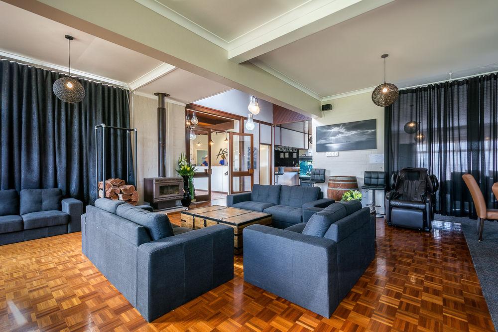 Mandala Ace Albany Hotel Экстерьер фото