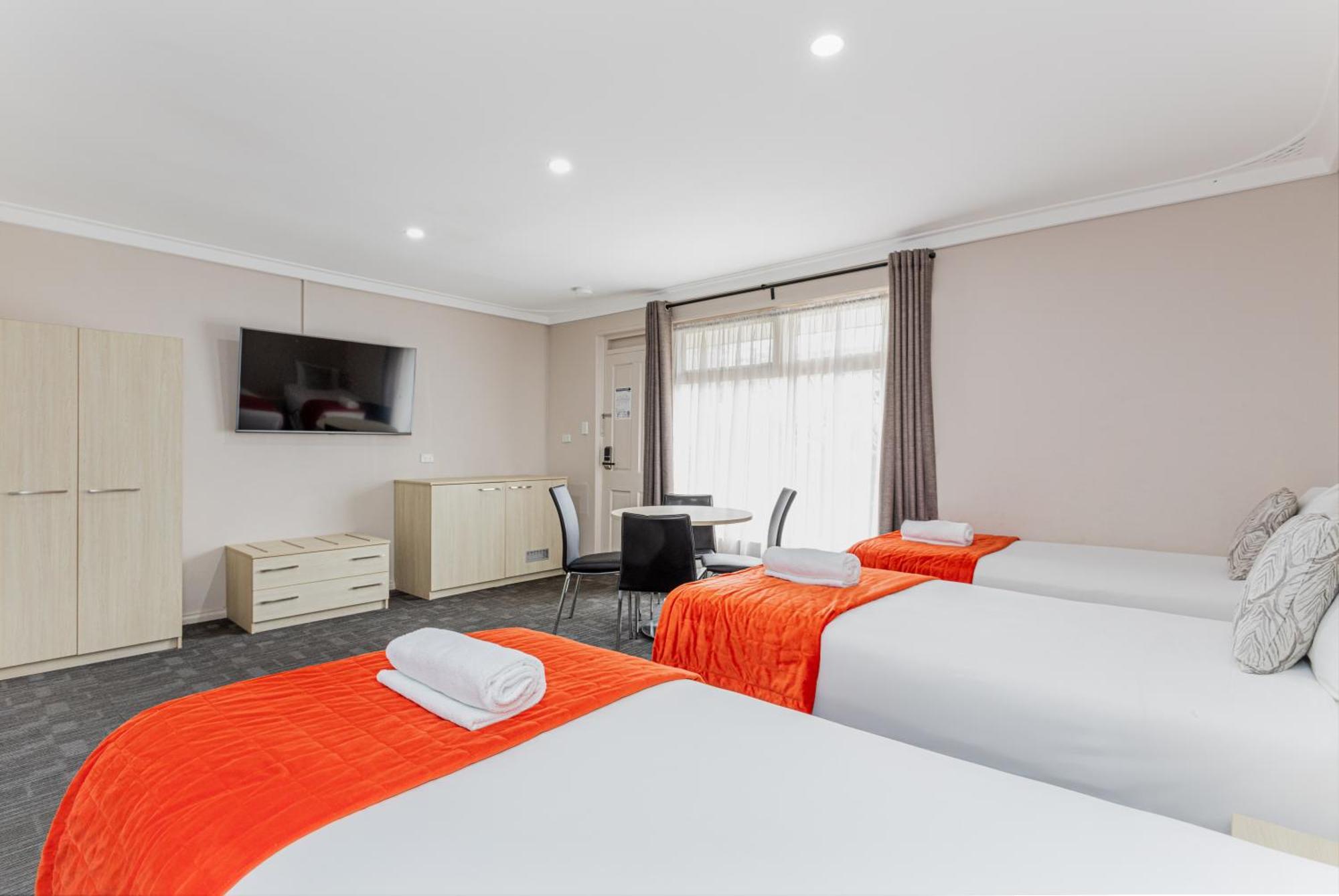 Mandala Ace Albany Hotel Экстерьер фото
